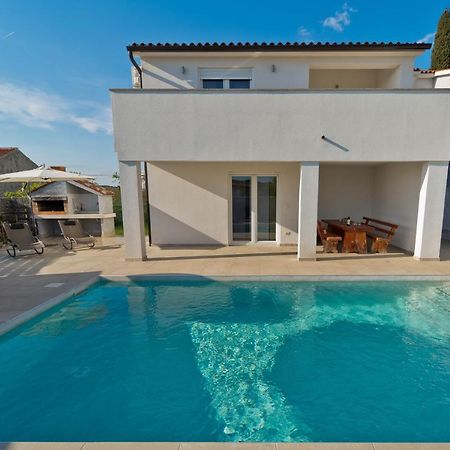 Villa Luka With Private Pool Near Pula Eksteriør billede